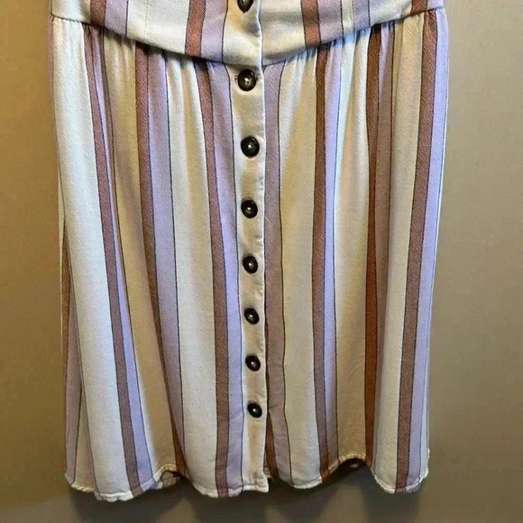 Dress - Picture 3 of 9